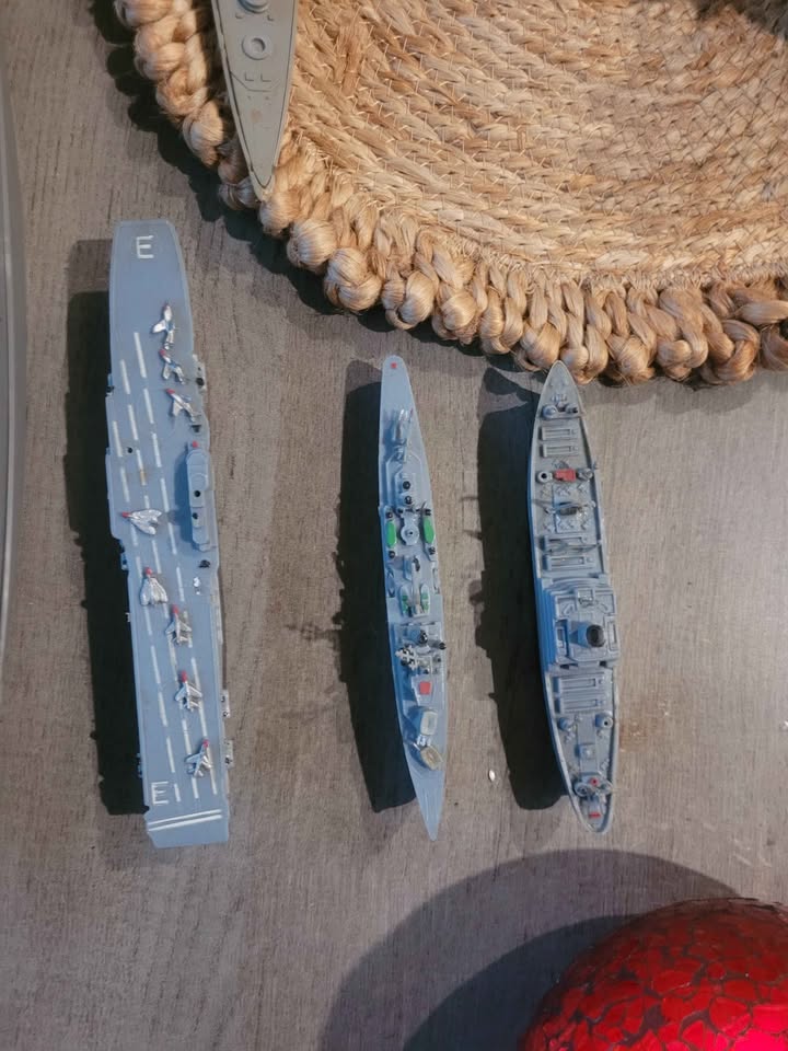 Model Airplanes and Older Toys - As a Lot