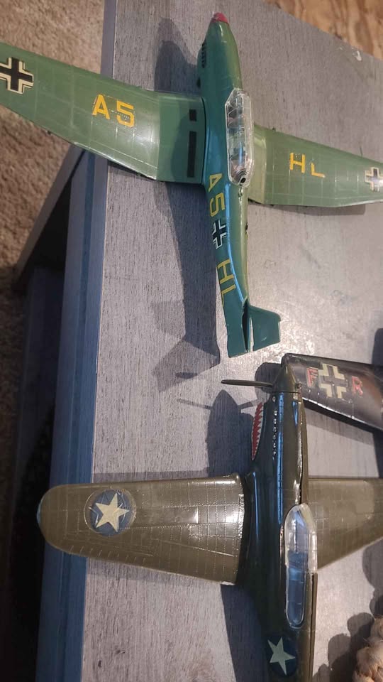 Model Airplanes and Older Toys - As a Lot